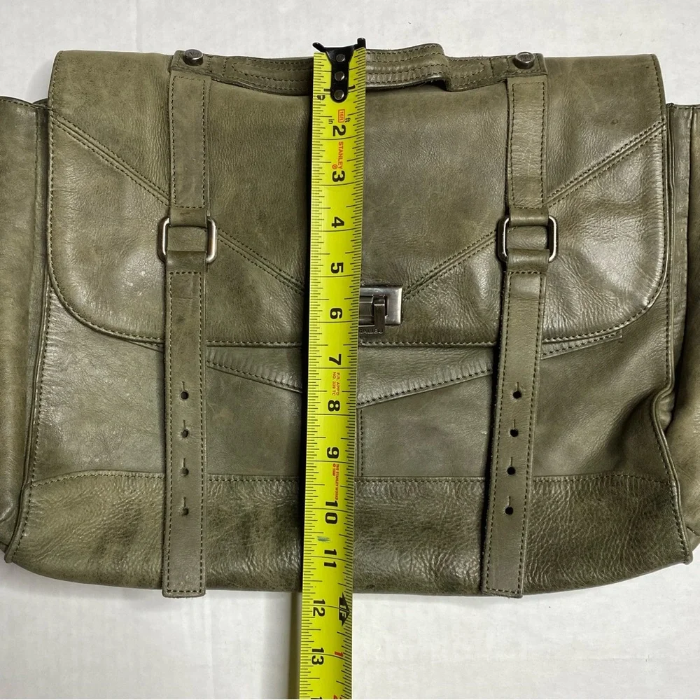 Tylie Malibu Y2K Green Leather Laptop Messenger Bag - Picture 8 of 11